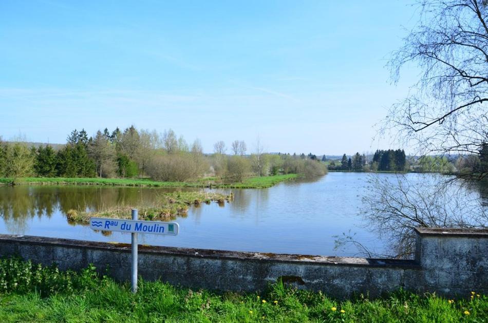 Meubles De Vacances Gite 3 Cles - Les Fres, 4 A 6 Personnes Avec Une Borne Electrique Recharge Voiture Publique Accessible Sur Le Parking Villa Rance Exterior foto