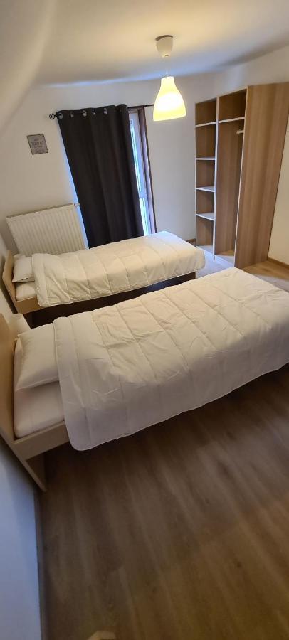 Meubles De Vacances Gite 3 Cles - Les Fres, 4 A 6 Personnes Avec Une Borne Electrique Recharge Voiture Publique Accessible Sur Le Parking Villa Rance Exterior foto