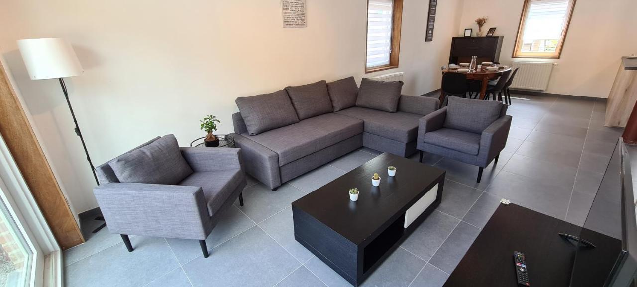 Meubles De Vacances Gite 3 Cles - Les Fres, 4 A 6 Personnes Avec Une Borne Electrique Recharge Voiture Publique Accessible Sur Le Parking Villa Rance Exterior foto